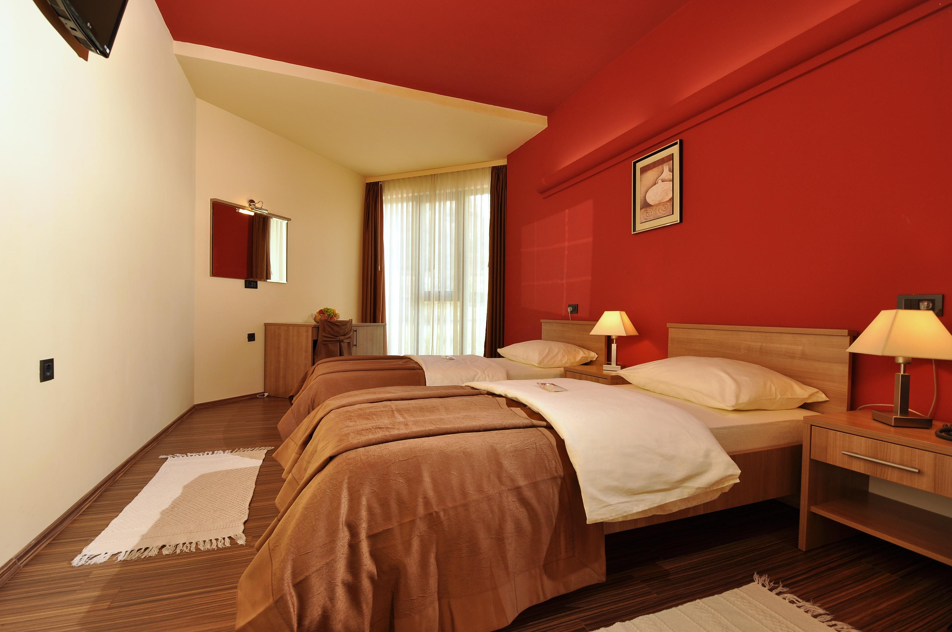 Hotel Fontana Buzet Buitenkant foto