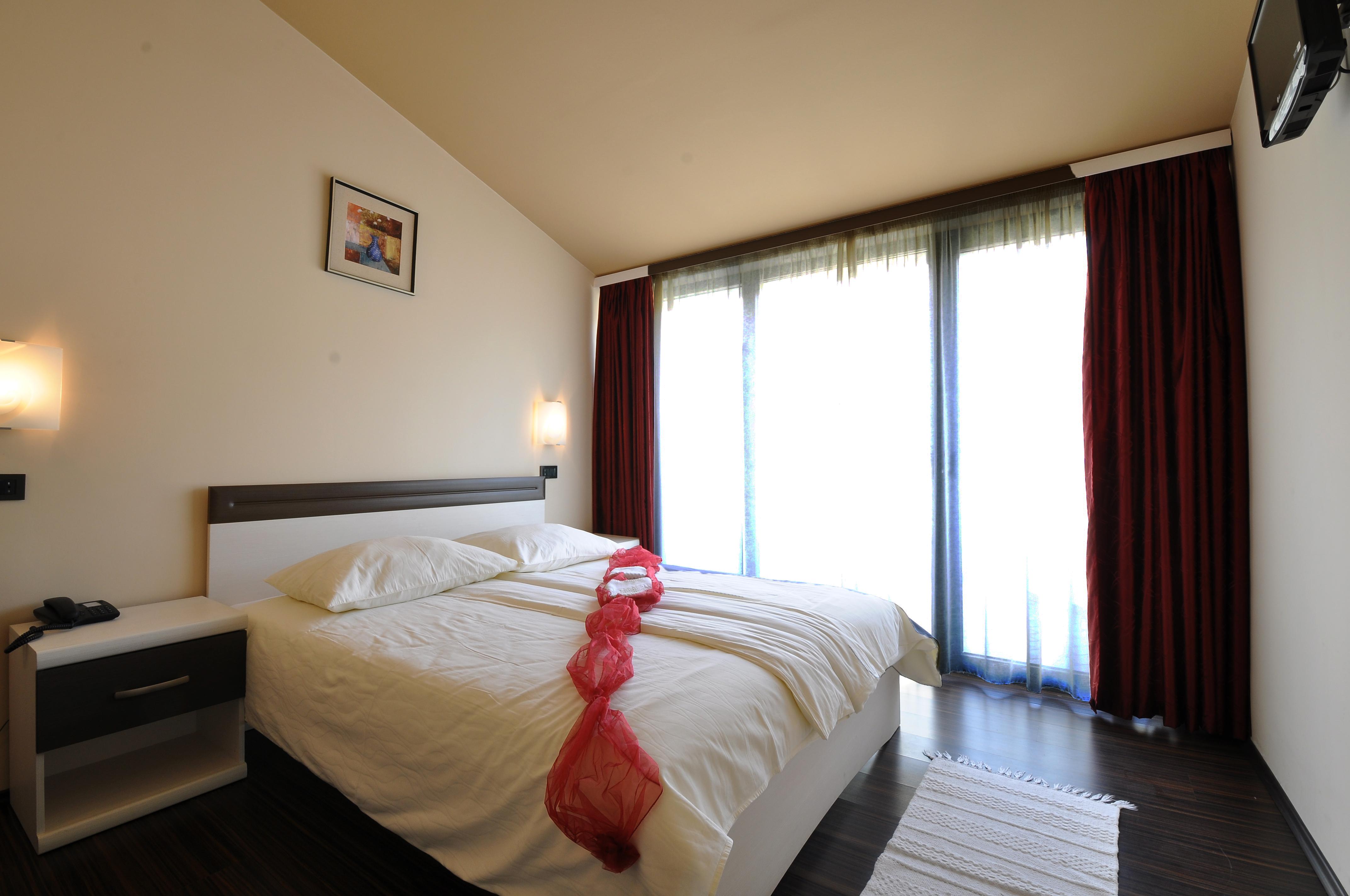 Hotel Fontana Buzet Buitenkant foto